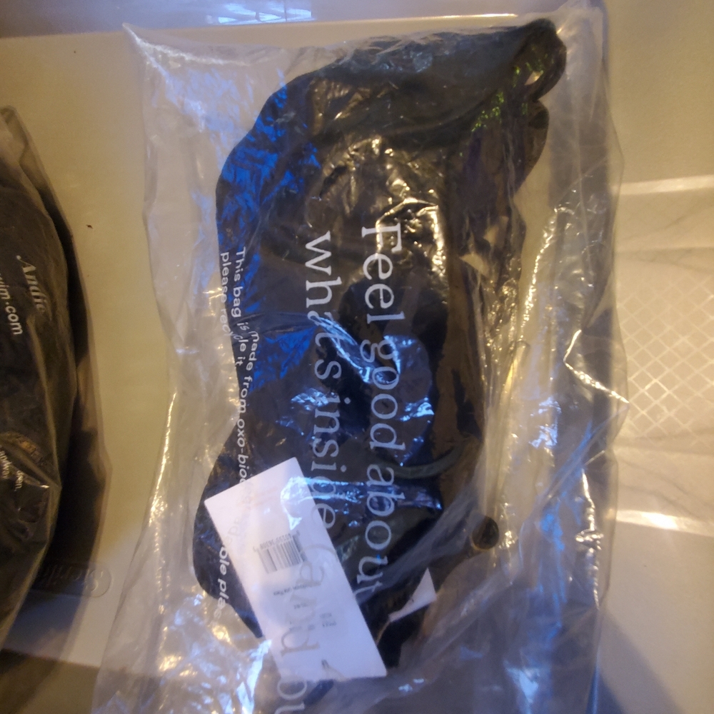 Andie Swim Black Scoopneck Belted Riviera One Piece Swimsuit Size XS New Tags - Picture 4 of 4